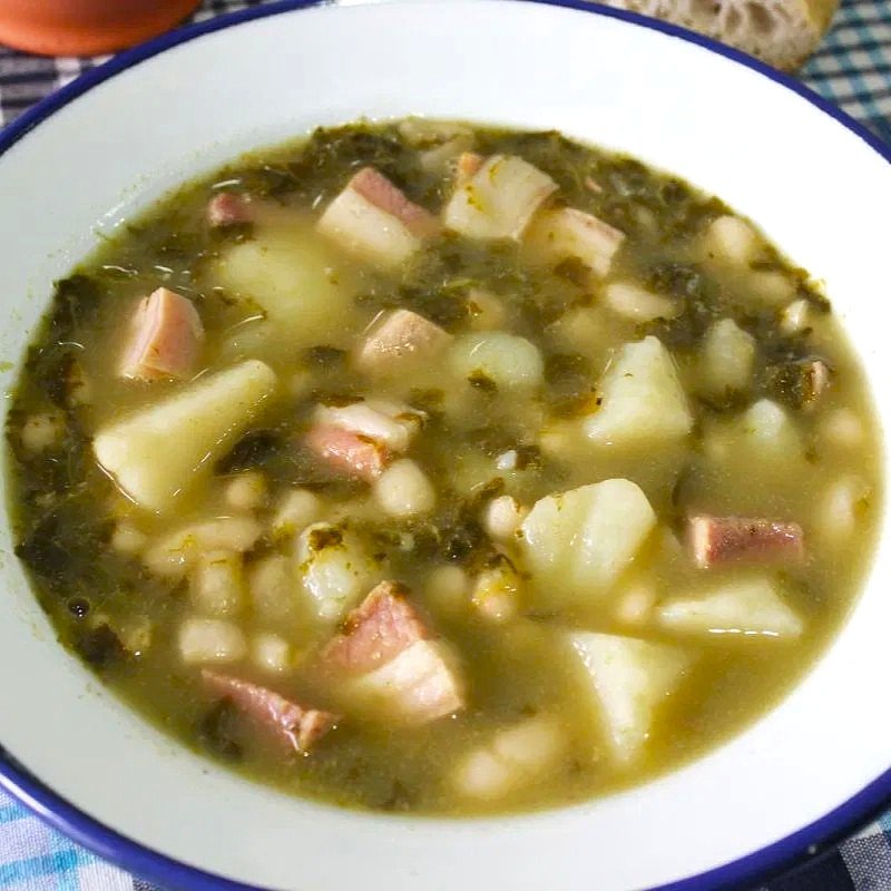 Caldo gallego