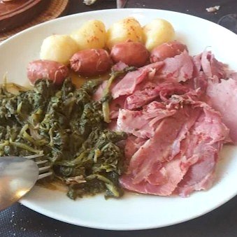 Lacón con grelos